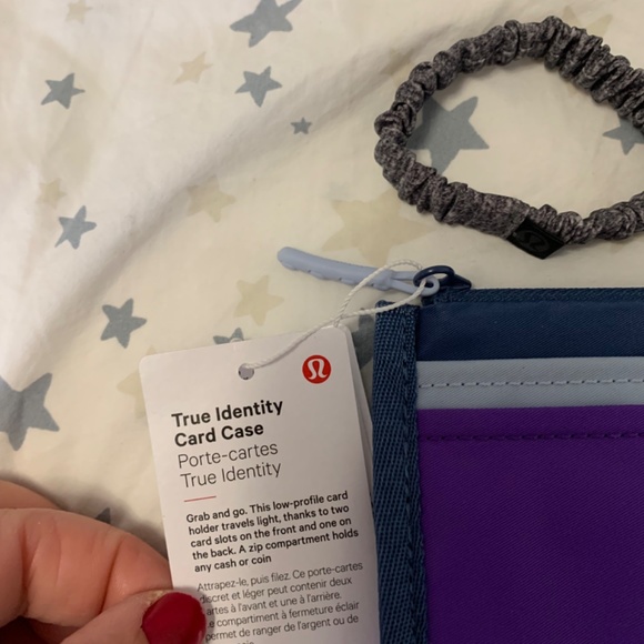 New with tags lululemon card case and hair tie - Picture 3 of 4